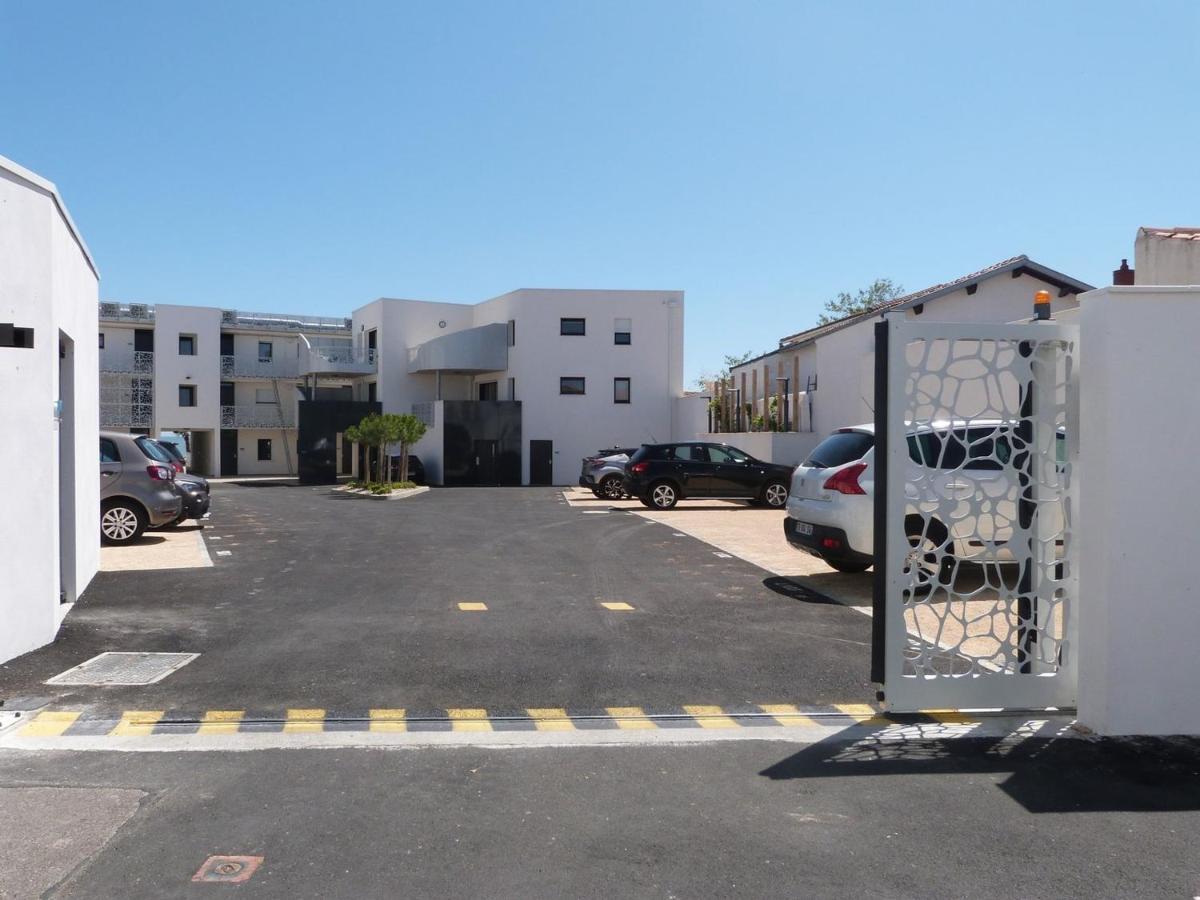 Appartement Plage, Piscine, Balcon, Animaux, Parking - Fr-1-194-201 La Tranche-sur-Mer Eksteriør bilde